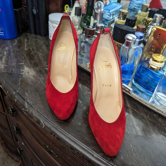 Shies - Picture 3 of 6